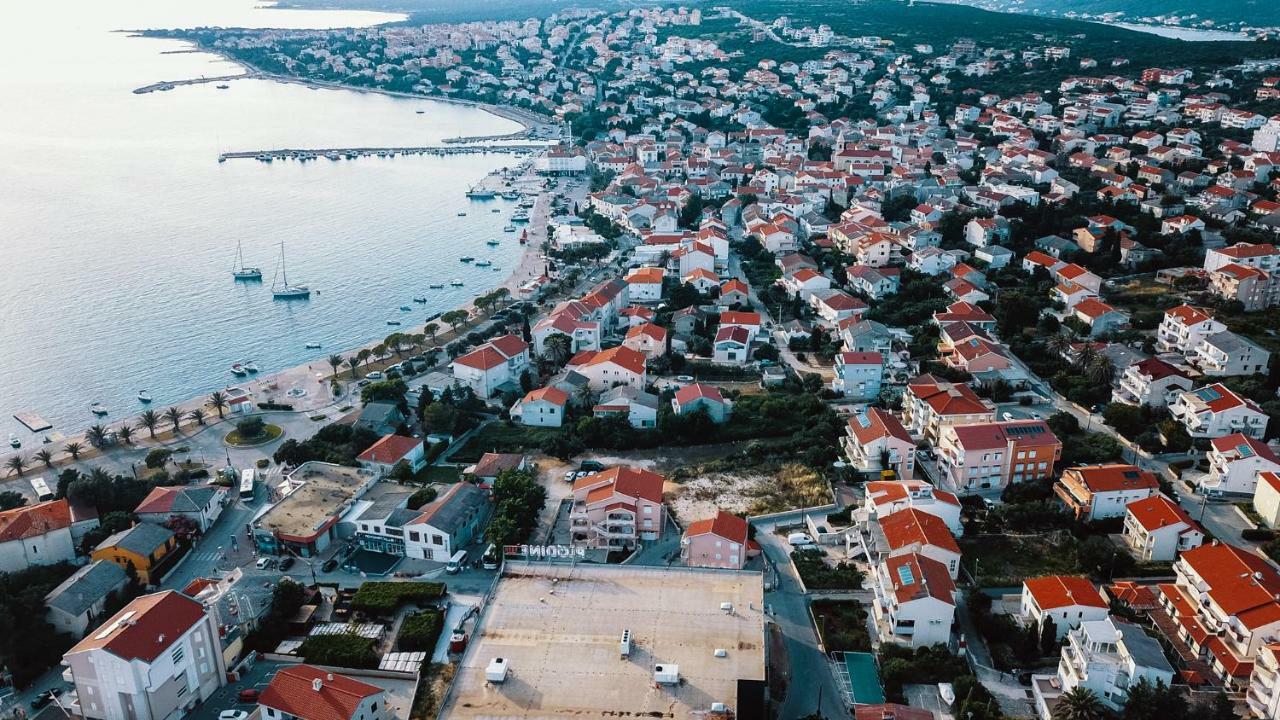 Apartments & Rooms Peranic Novalja Eksteriør bilde